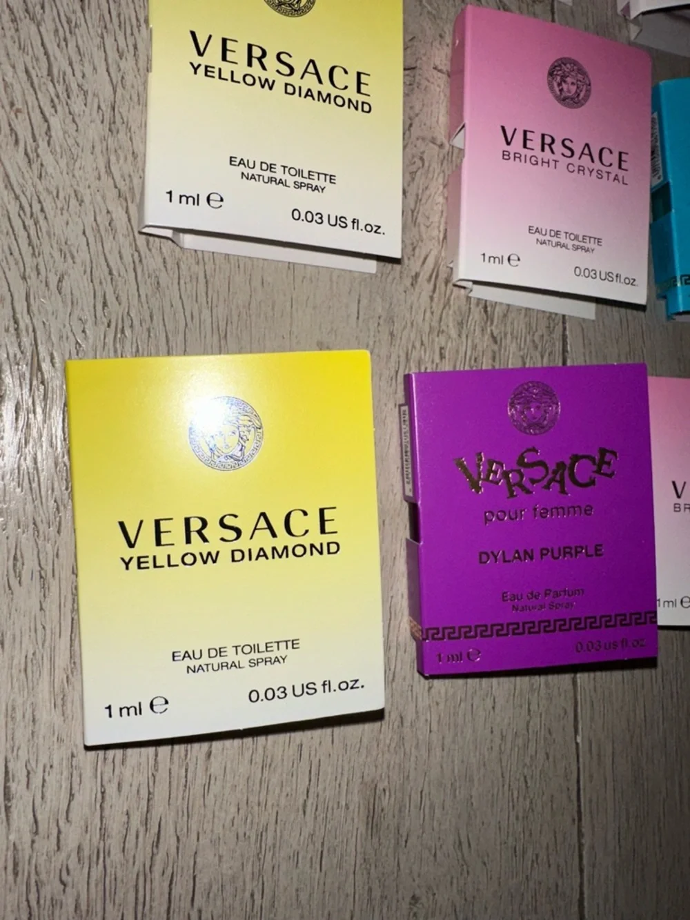 Versace Fragrance Discovery Collection - 15 Piece Luxury Set
